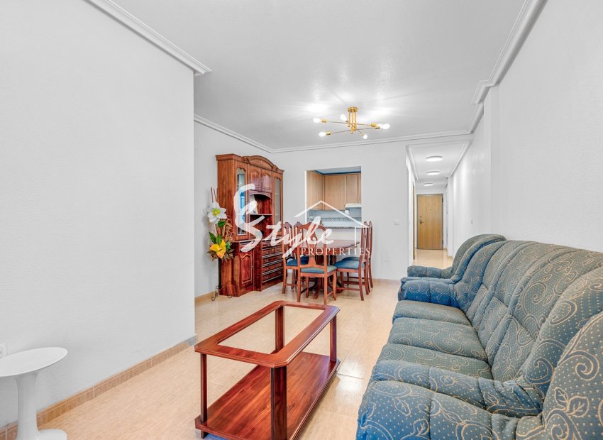 Resale - Apartamento - Torrevieja