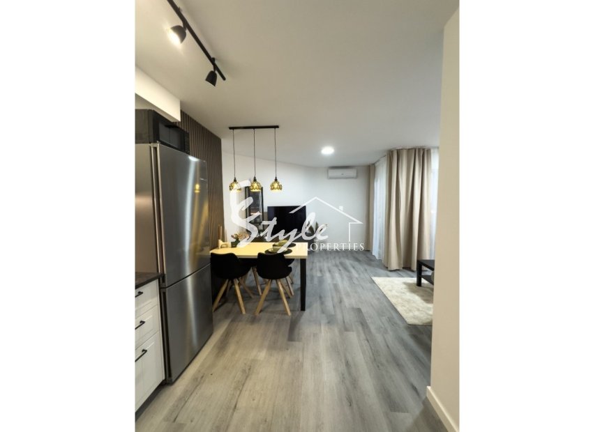 Resale - Apartamento - Torrevieja