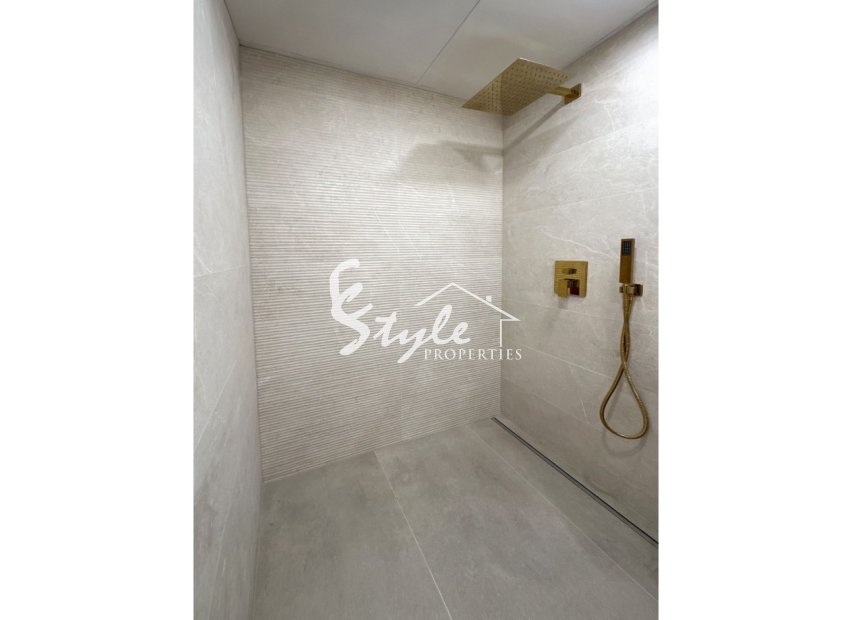 Resale - Apartamento - Torrevieja