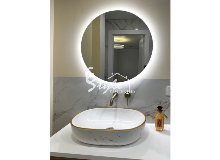 Resale - Apartamento - Torrevieja