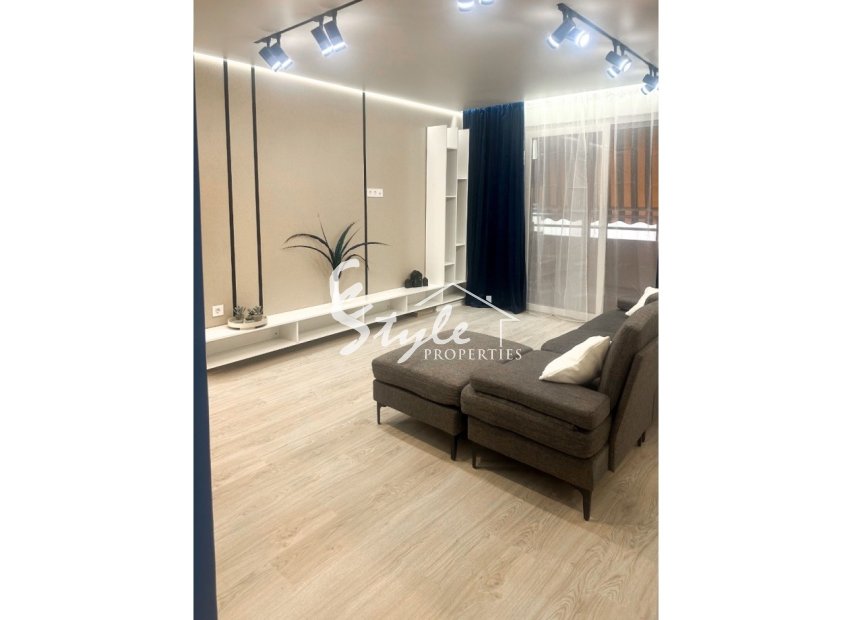 Resale - Apartamento - Torrevieja