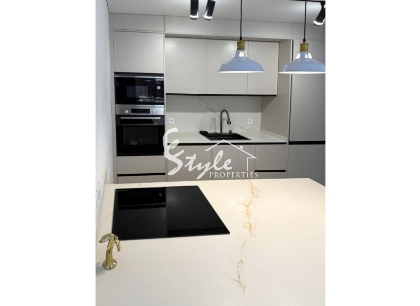 Resale - Apartamento - Torrevieja