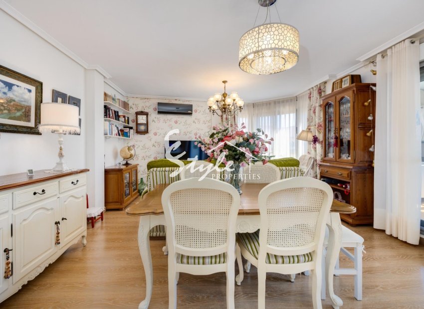 Resale - Apartamento - Torrevieja