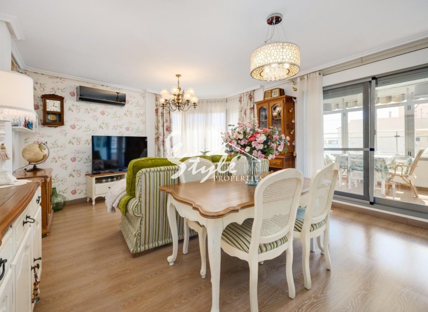 Resale - Apartamento - Torrevieja