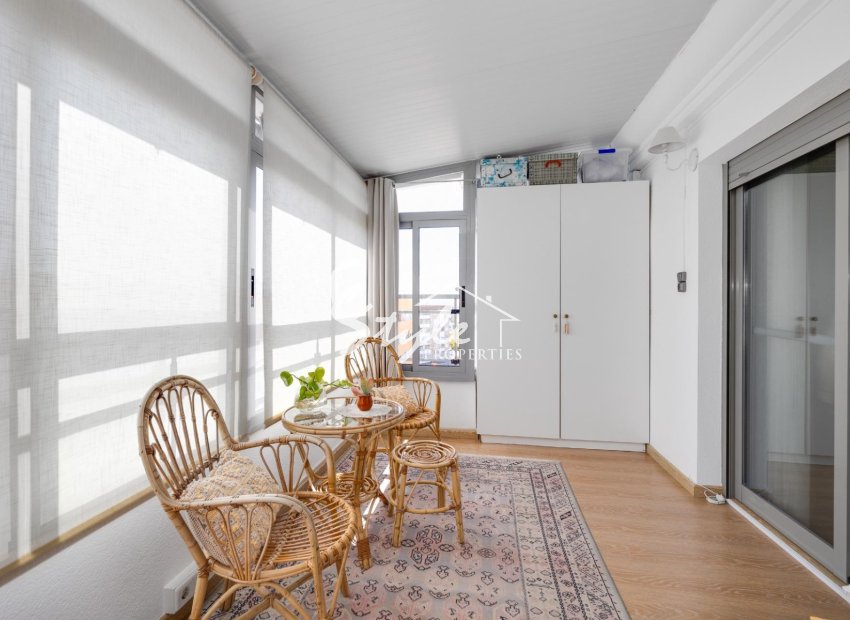 Resale - Apartamento - Torrevieja