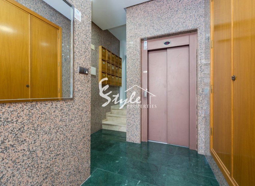 Resale - Apartamento - Torrevieja