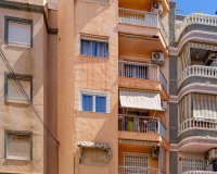 Resale - Apartamento - Torrevieja