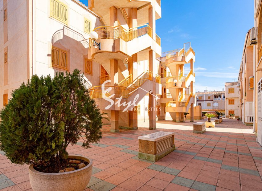 Resale - Apartamento - Torrevieja