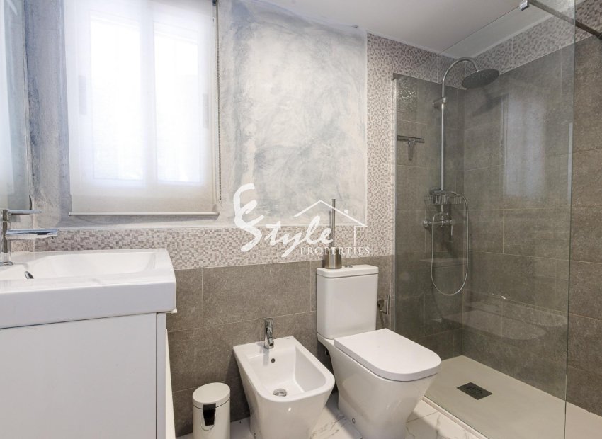 Resale - Apartamento - Torrevieja
