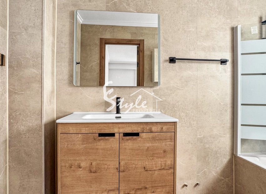 Resale - Apartamento - Torrevieja
