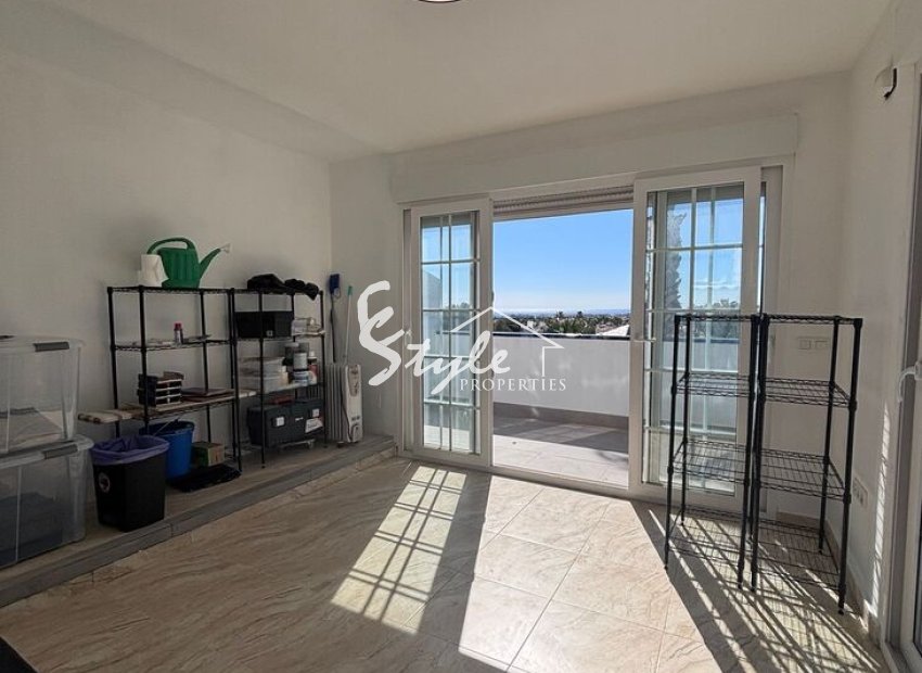 Resale - Apartamento - Villamartín - Villamartin