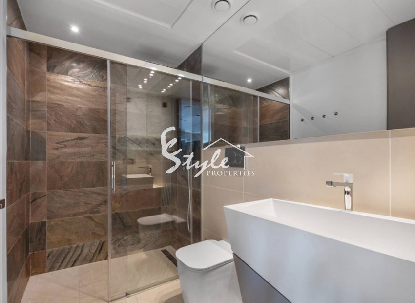 Resale - Apartment - Cabo Roig