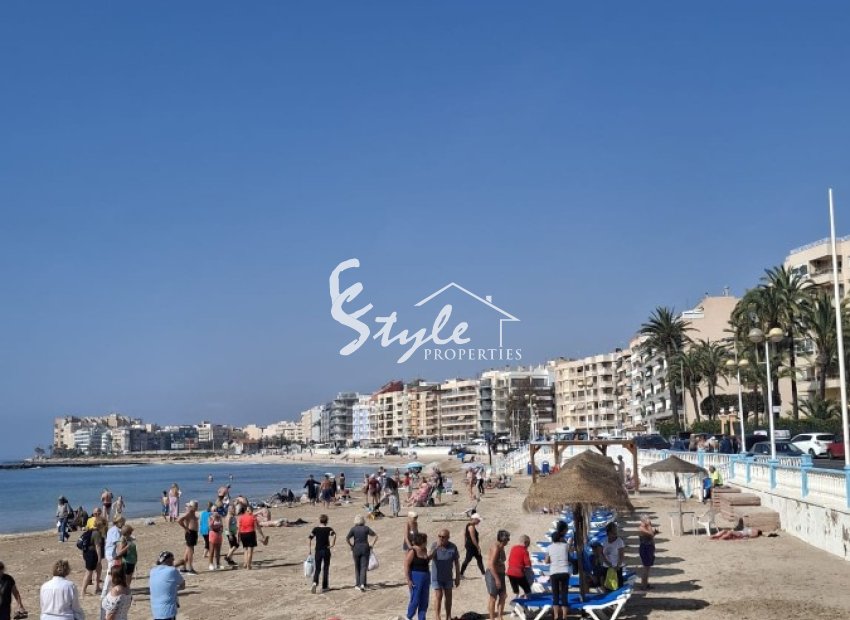 Resale - Apartment / Duplex - Torrevieja - Playa de los locos