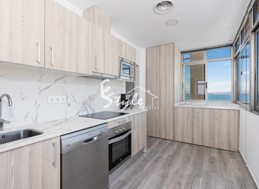 Resale - Apartment - La Manga - La Manga del Mar Menor