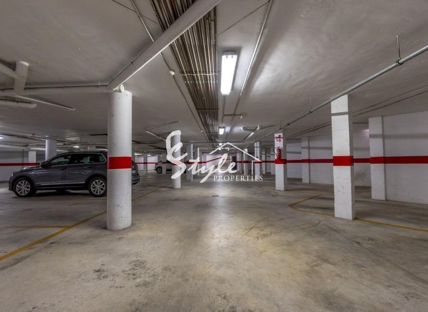 Resale - Apartment - Orihuela Costa  - Campoamor