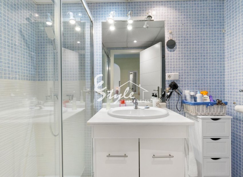 Resale - Apartment - Orihuela Costa  - Campoamor