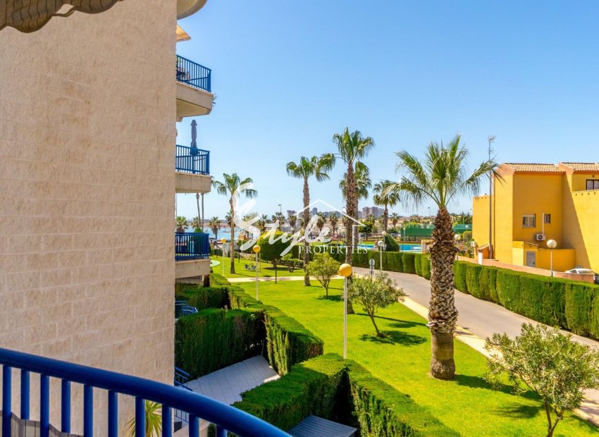 Resale - Apartment - Orihuela Costa  - Campoamor