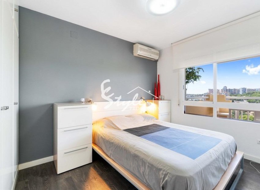 Resale - Apartment - Orihuela Costa  - Campoamor