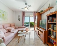 Resale - Apartment - Orihuela Costa  - Campoamor