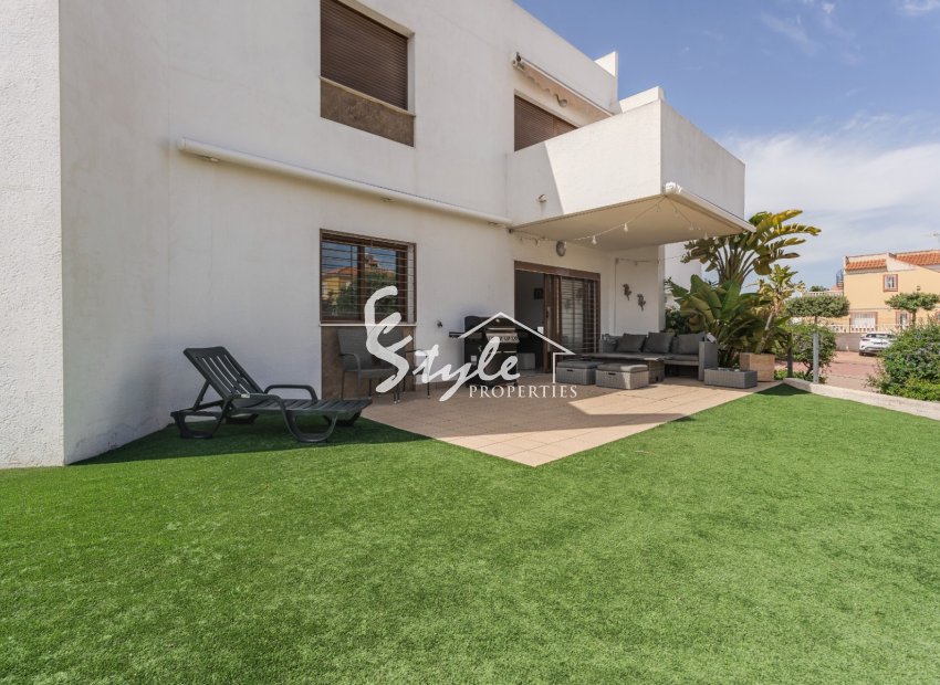 Resale - Apartment - Orihuela Costa  - La Zenia