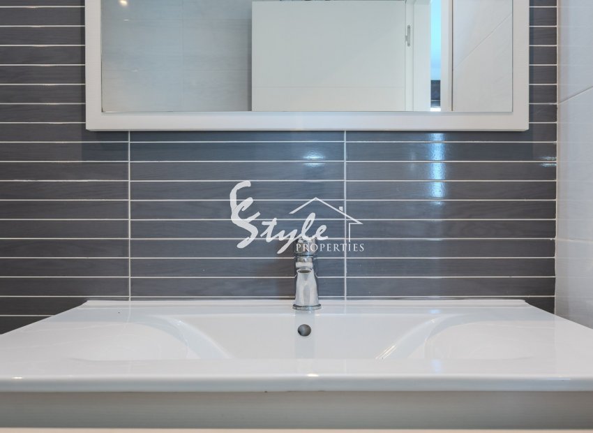 Resale - Apartment - Orihuela-Costa - Lomas de Cabo Roig