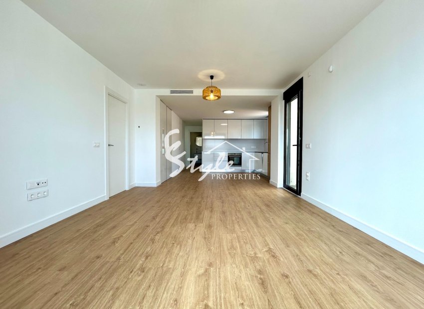 Resale - Apartment - Orihuela Costa  - Pau 8