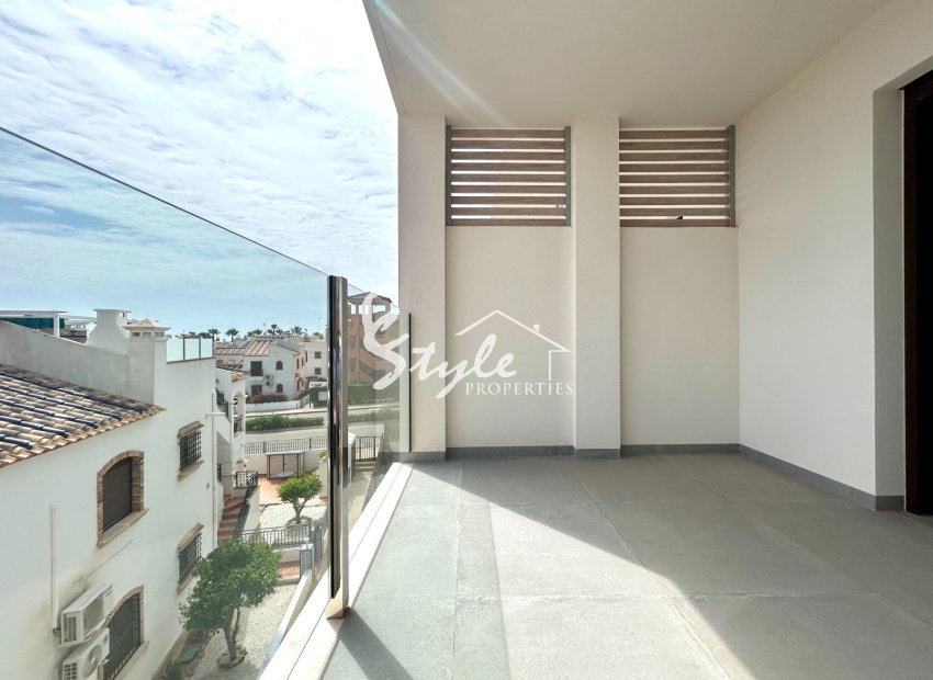 Resale - Apartment - Orihuela Costa  - Pau 8