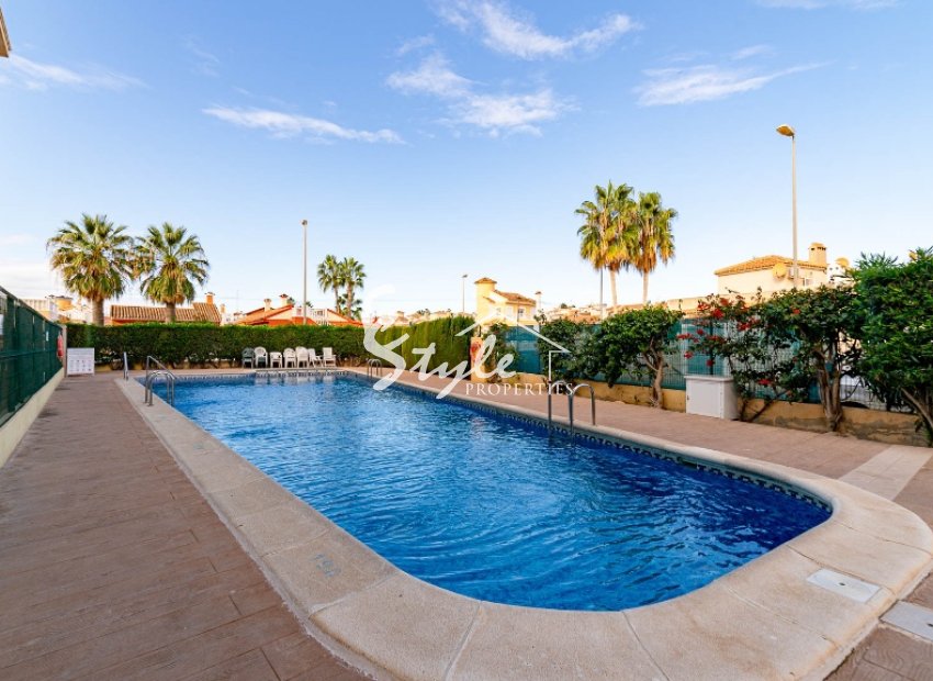 Resale - Apartment - Orihuela Costa  - Playa Flamenca