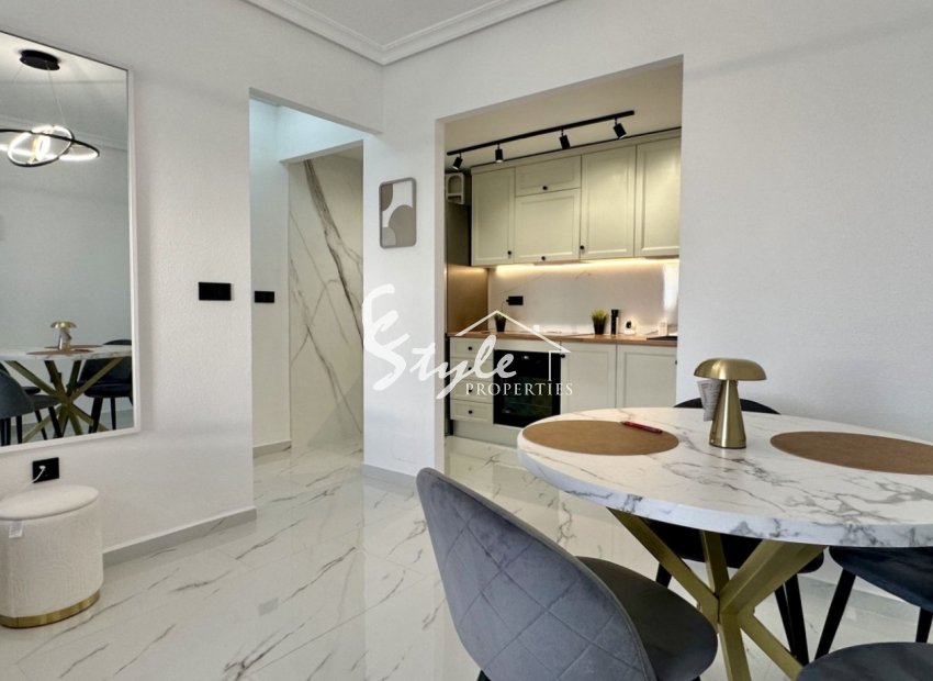 Resale - Apartment - Orihuela Costa  - Playa Flamenca