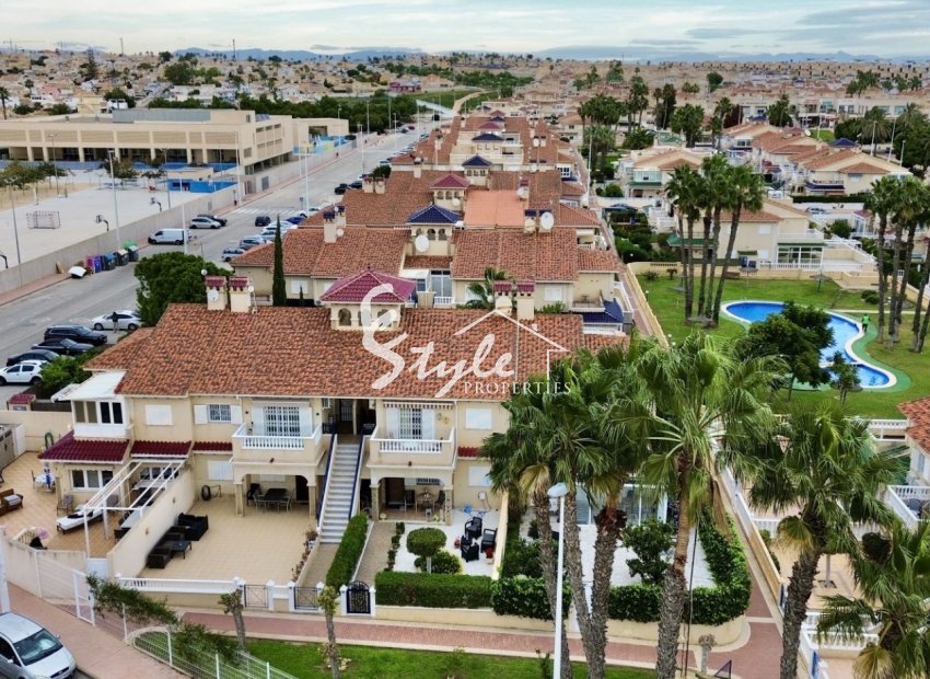 Resale - Apartment - Orihuela Costa  - Playa Flamenca