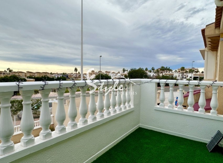Resale - Apartment - Orihuela Costa  - Playa Flamenca