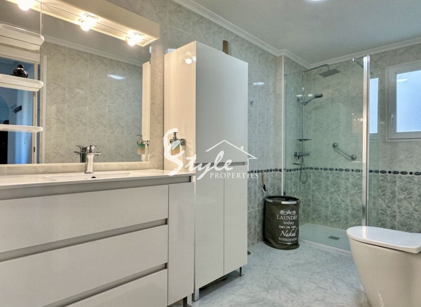 Resale - Apartment - Orihuela Costa  - Playa Flamenca