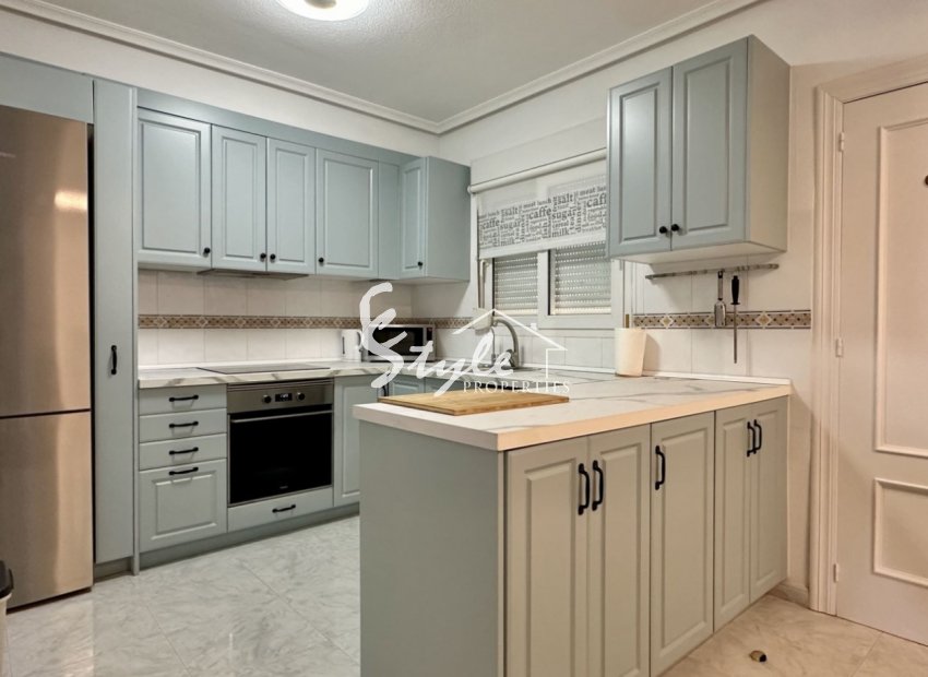 Resale - Apartment - Orihuela Costa  - Playa Flamenca