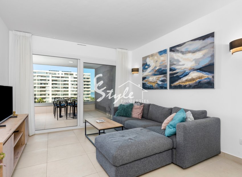 Resale - Apartment - Orihuela Costa  - Punta Prima