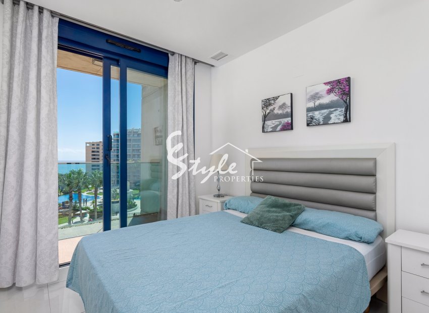 Resale - Apartment - Orihuela Costa  - Punta Prima