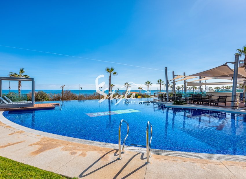 Resale - Apartment - Orihuela Costa  - Punta Prima