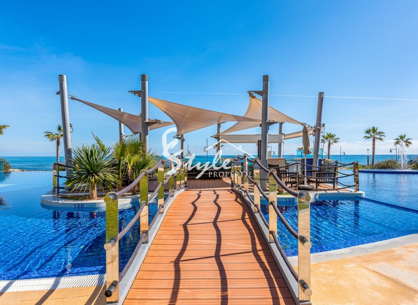 Resale - Apartment - Orihuela Costa  - Punta Prima