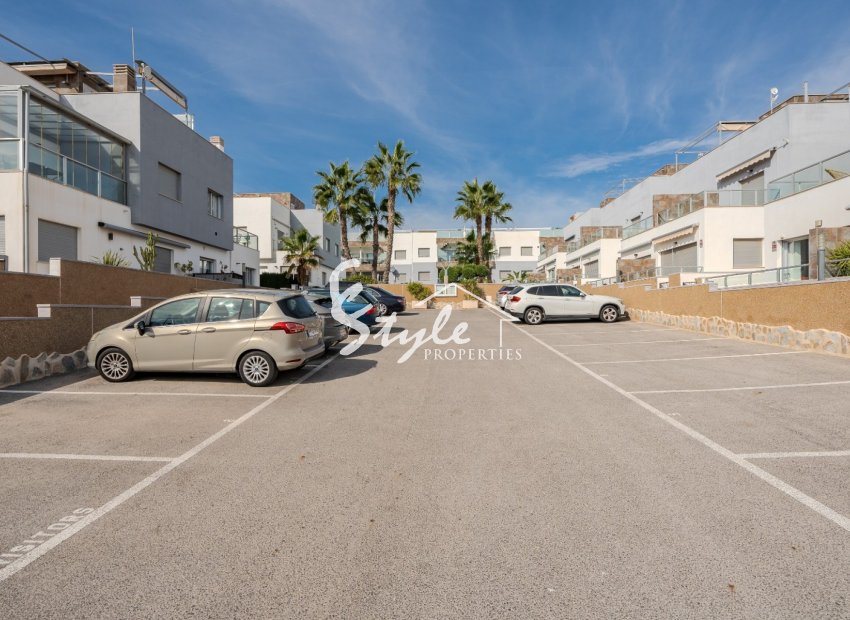 Resale - Apartment - Orihuela Costa  - Punta Prima