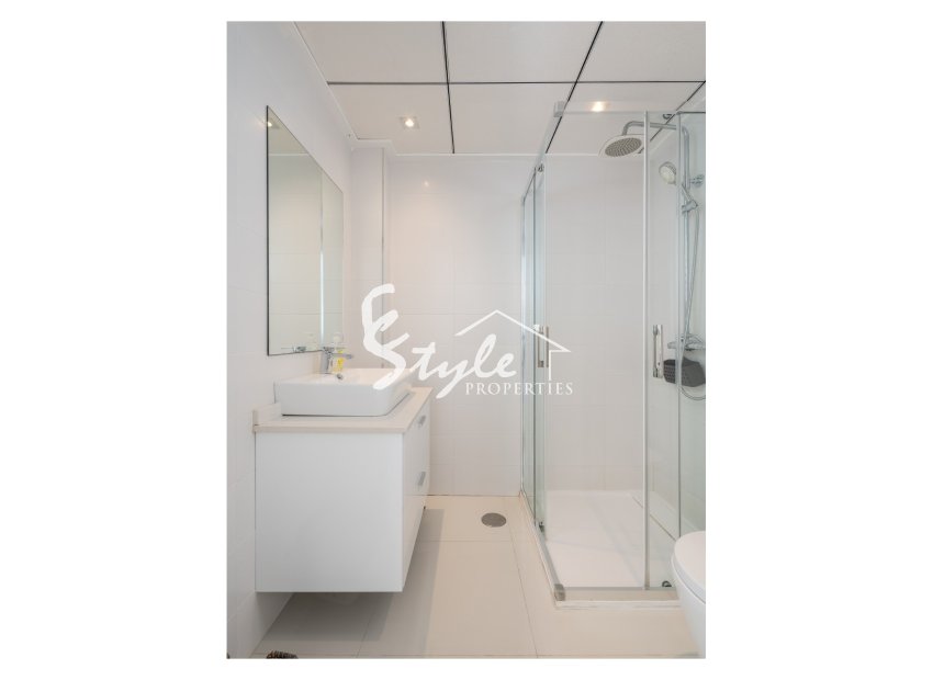 Resale - Apartment - Orihuela Costa  - Punta Prima