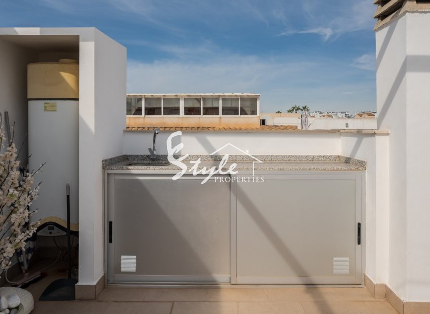 Resale - Apartment - Orihuela Costa  - Punta Prima