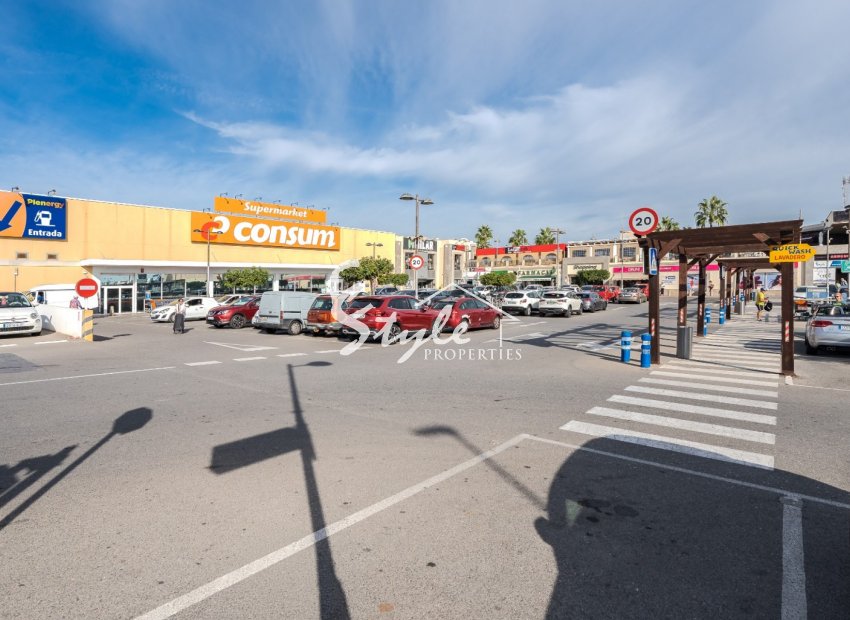 Resale - Apartment - Orihuela Costa  - Punta Prima