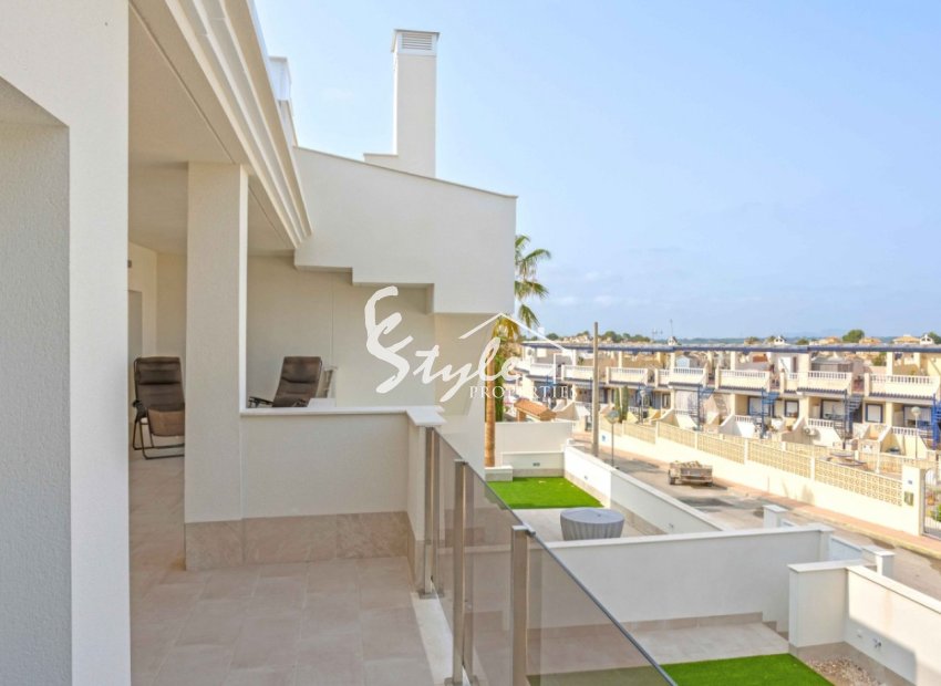 Resale - Apartment - Orihuela Costa  - Villamartin