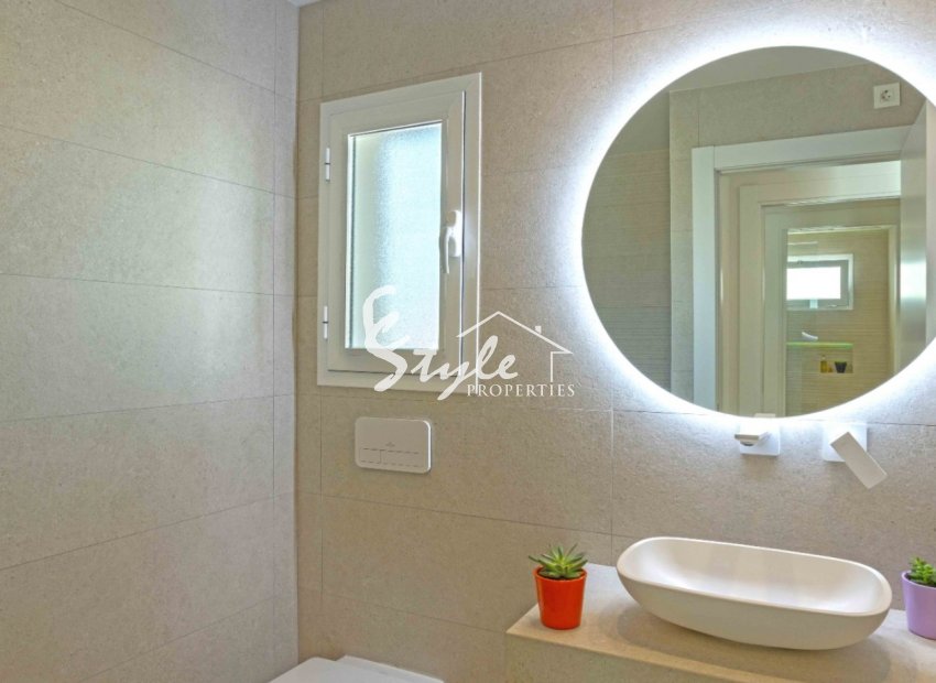 Resale - Apartment - Orihuela Costa  - Villamartin