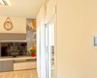 Resale - Apartment - Orihuela Costa  - Villamartin