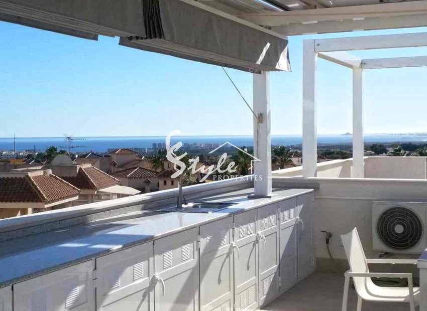 Resale - Apartment - Orihuela Costa  - Villamartin