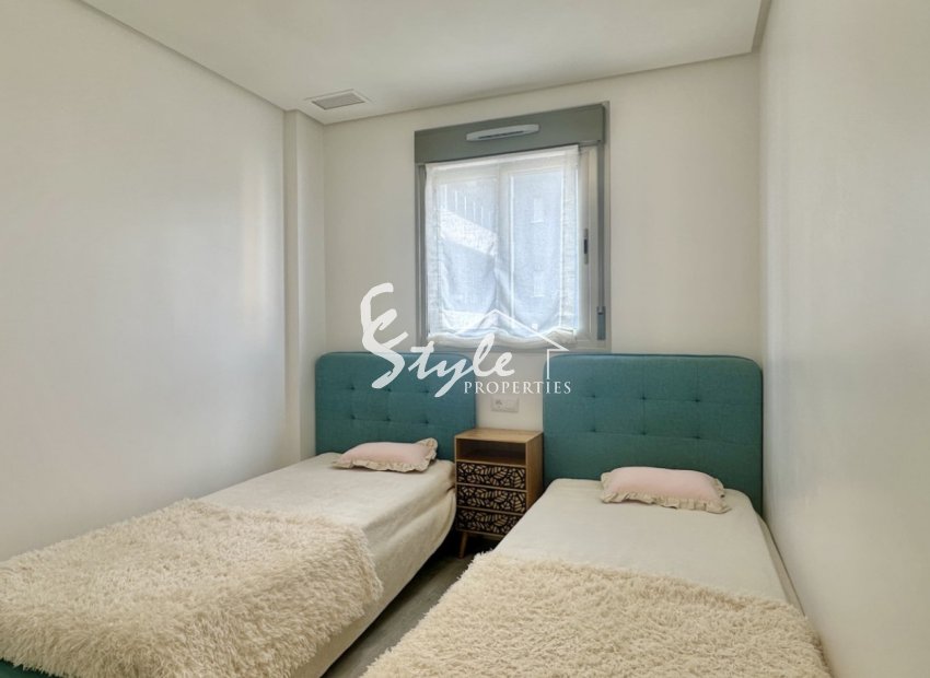 Resale - Apartment - Orihuela Costa  - Villamartin