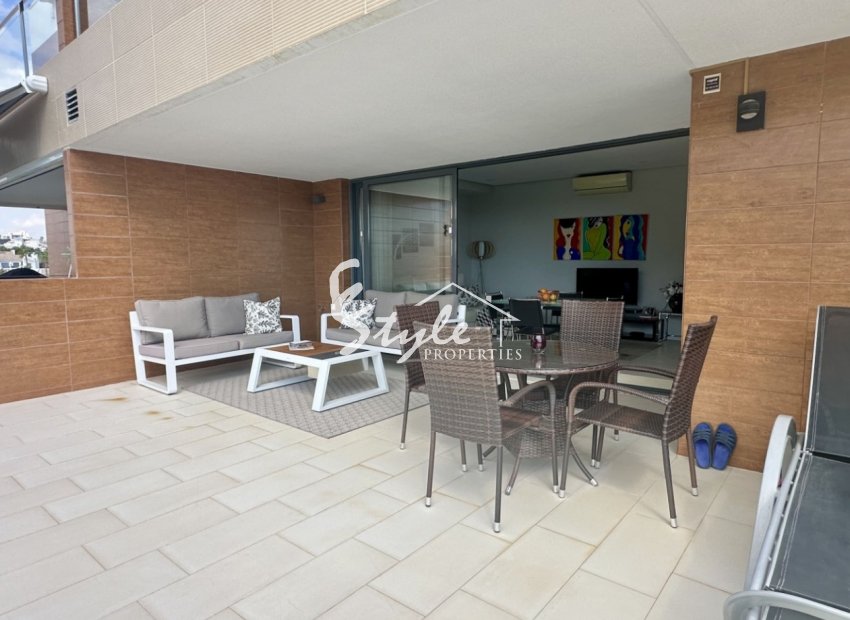 Resale - Apartment - Orihuela Costa  - Villamartin