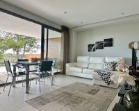 Resale - Apartment - Orihuela Costa  - Villamartin