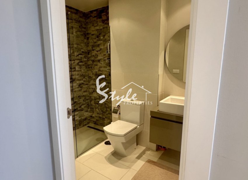 Resale - Apartment - Orihuela Costa  - Villamartin