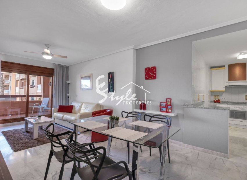 Resale - Apartment - Orihuela Costa  - Villamartin